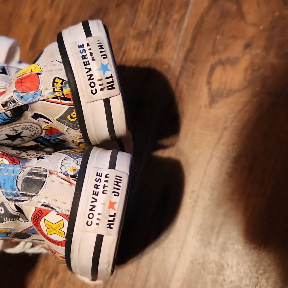 Kids Converse - Picture 9 of 9